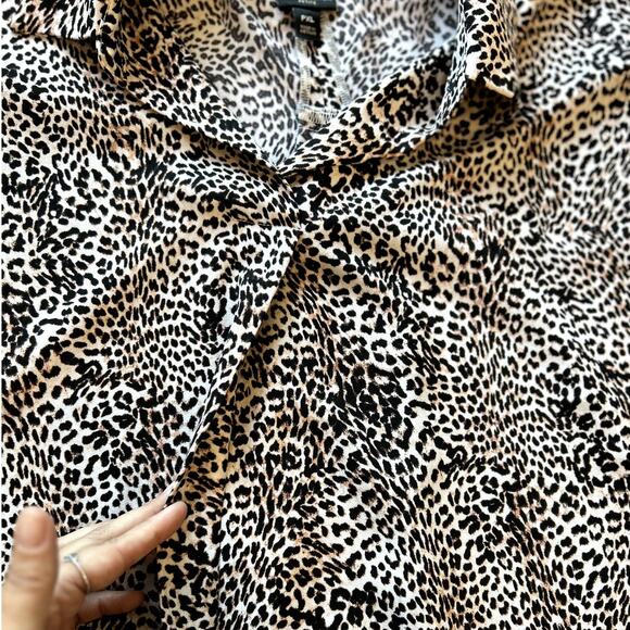 WORTHINGTON Animal Print Blouse Size PXL Classic Business Casual Comfort Preppy - Picture 3 of 11